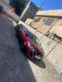 نيسان ماكسيما